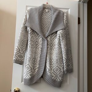 GUC White House Black Market sweater